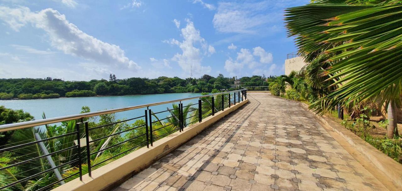 Penthouse Five - The Beautiful 3Br En-Suite Apt Mombasa Exterior foto
